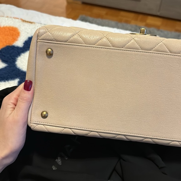 Authentic brand new Chanel handbag - Picture 3 of 15